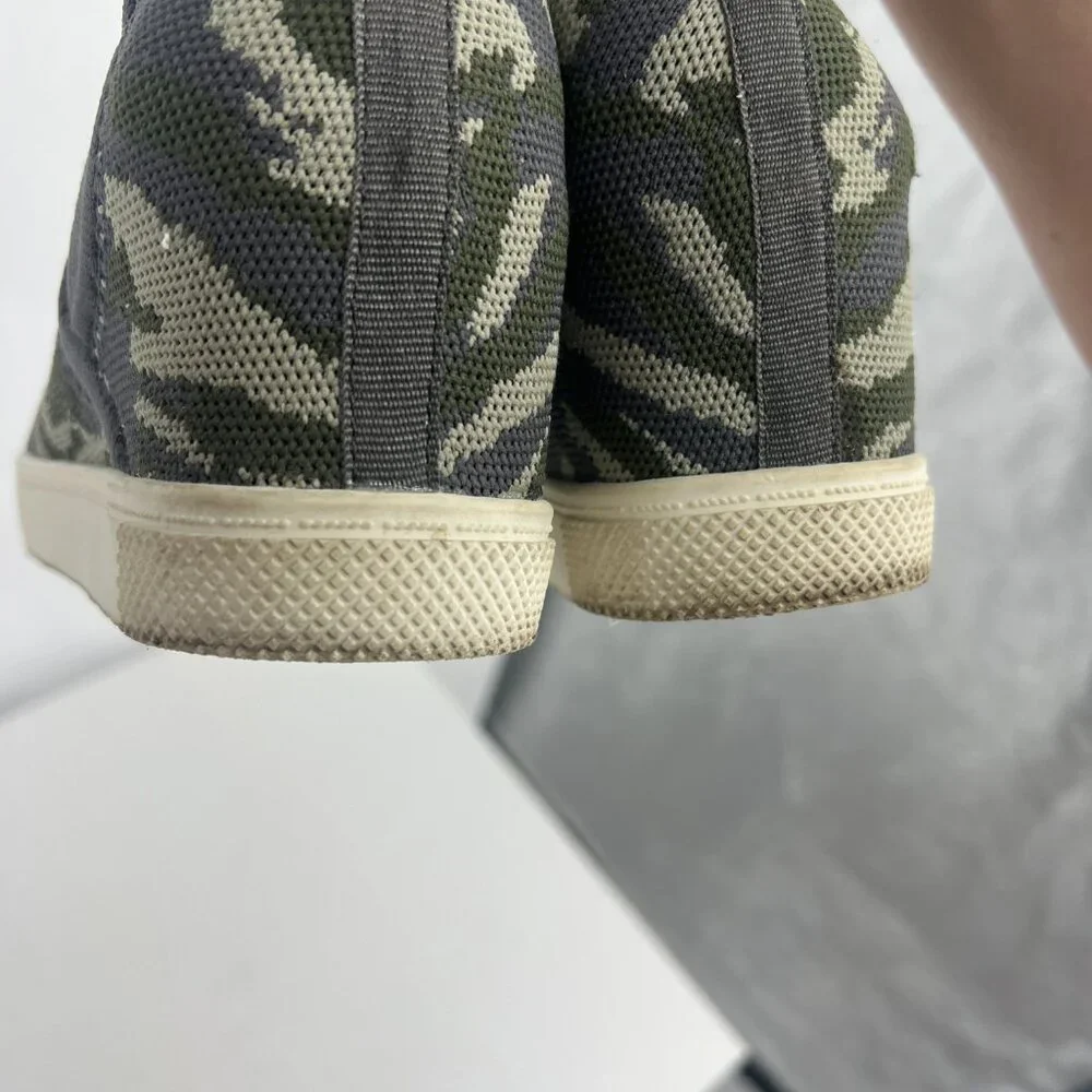 Torrid Shoes Sneakers Wedge High Tops Canvas‎ Sock Pull On Camouflage Green Gray